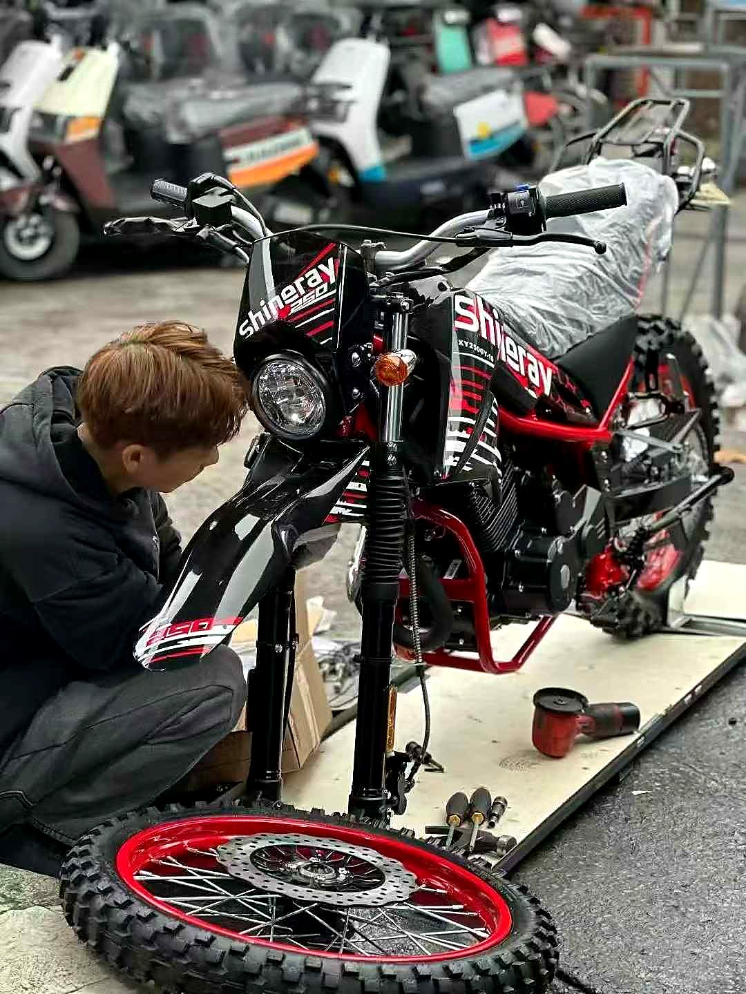 FCDC Motor 250cc dirt bike maintenance guide visual reference for trail riding, practical care, dependable motorcycles