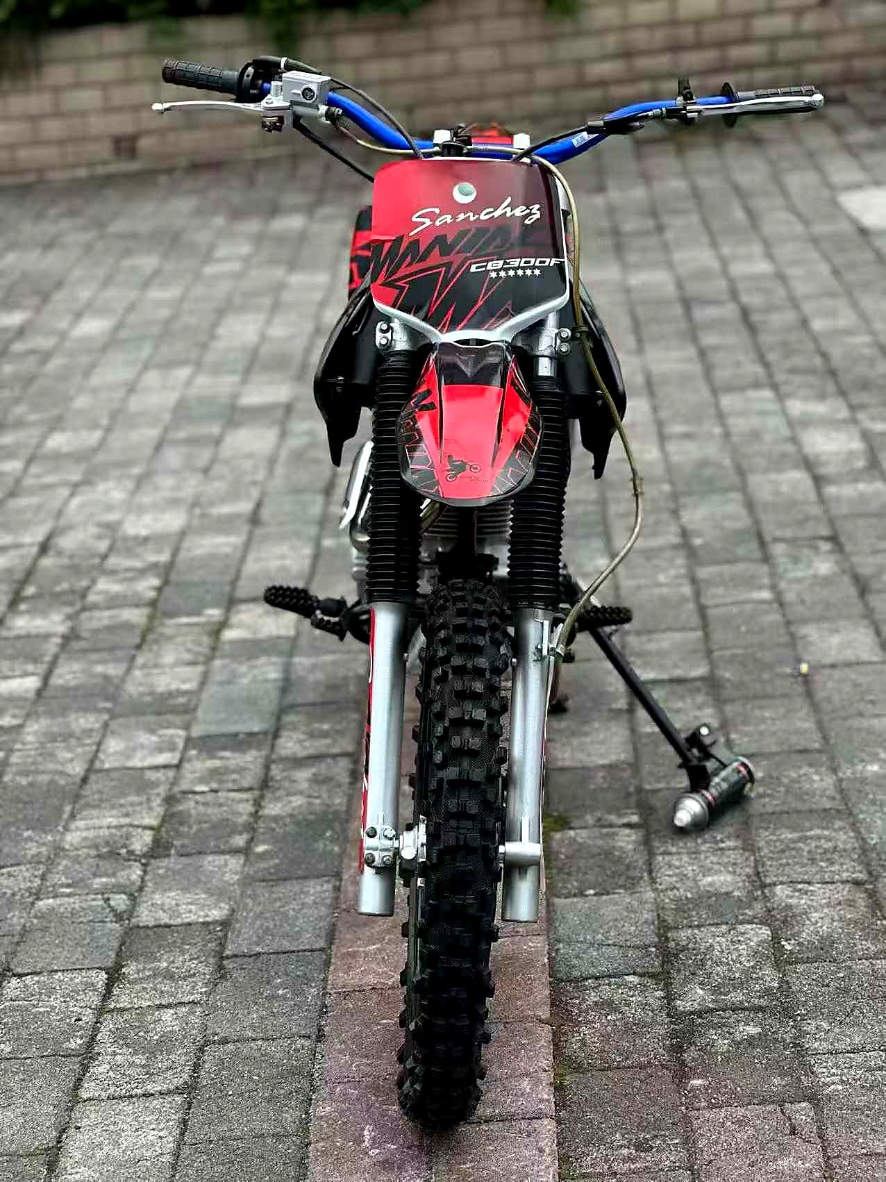 FCDC Motor motorcycle cleaning after off-road ride visual reference for post-ride ritual, clean machine, long service life