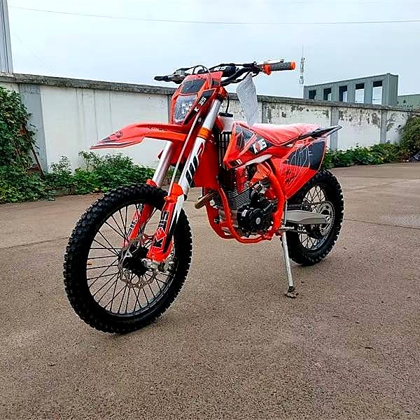 FCDC Motor motorcycle freedom ride setup visual reference for youthful freedom, adult responsibility, travel-ready motorcycles
